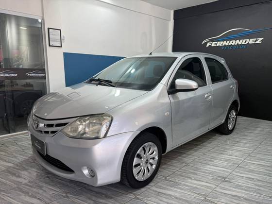 TOYOTA ETIOS 1.3 X 16V FLEX 4P MANUAL